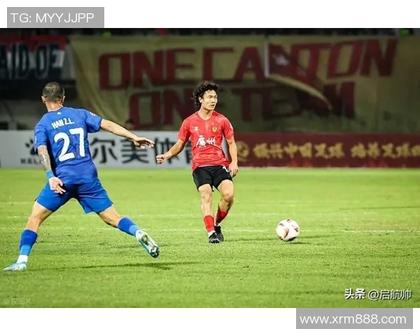 富力队内对抗赛精彩纷呈球员们展现出色技艺与团队默契